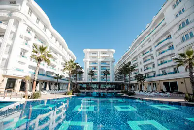 Hotel Grand Blue Fafa 5★ – Usluga All-Inclusive